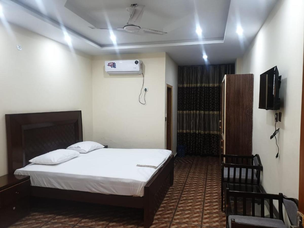 Dream Night Hotel Islamabad Zewnętrze zdjęcie